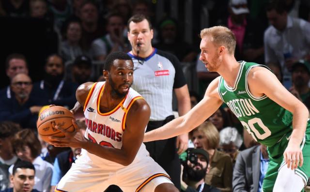 开云体育下载-【人物】维金斯复活梦回2022年！勇士冲冠拼图回来了